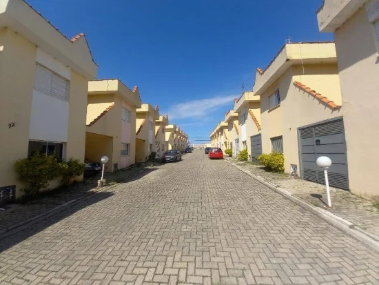 Casa em Suzano, SP — foto 4 de 8