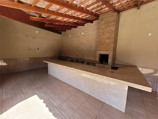 Casa em Santa Helena de Goiás, GO — foto 5 de 8