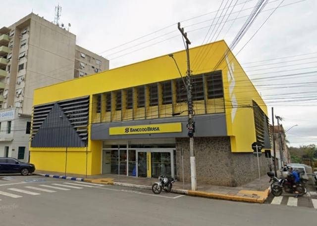 Prédio em São Gabriel, RS — foto 2 de 2