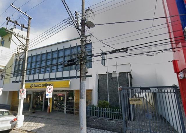 Prédio em Pindamonhangaba, SP — foto 2 de 2
