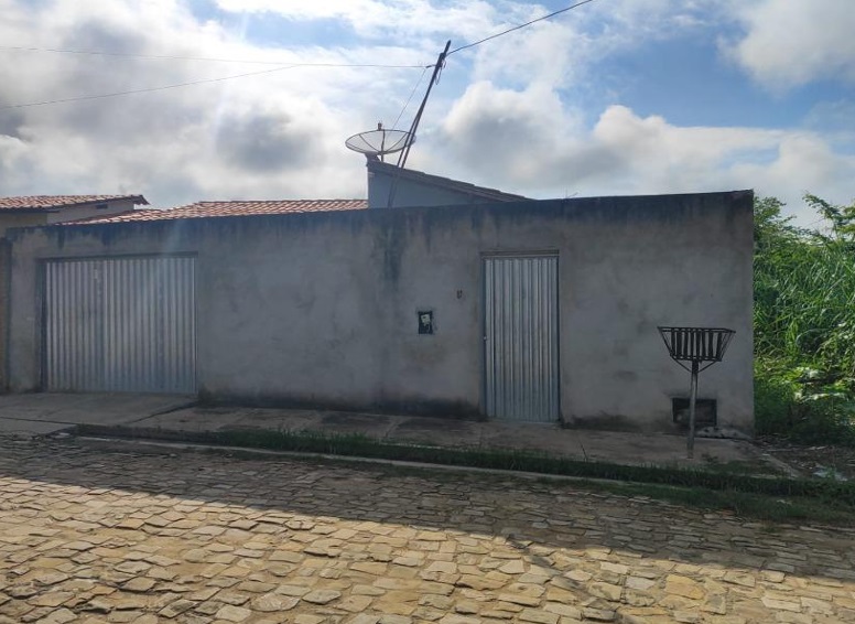 Casa em Água Branca, PI