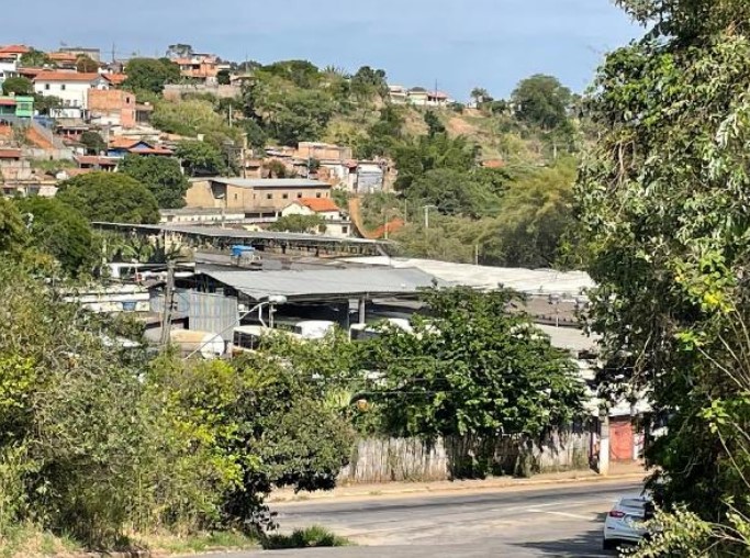 Comercial, Jardim Paráíso em Três Corações, MG — foto 2 de 3