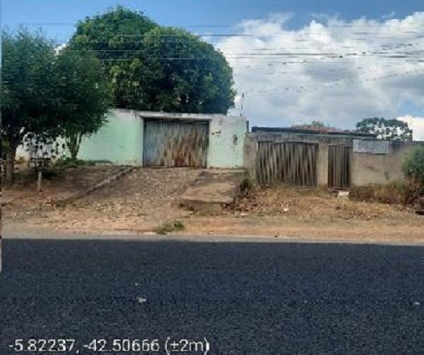 Casa, Centro em Barro Duro, PI