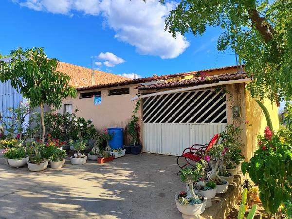 Casa, Centro em Bom Sucesso, PB