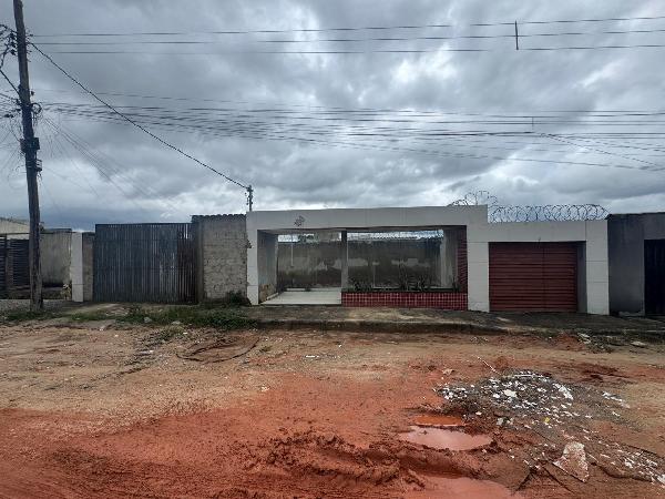 Casa, Dumaville, Esmeraldas, MG