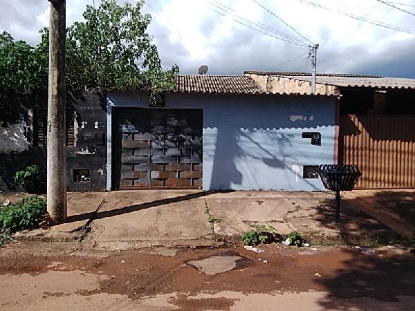 Casa, Parque Estrela Dalva Ix, Luziânia, GO