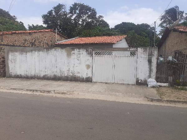 Casa, Mangueirão em Apicum-Açu, MA