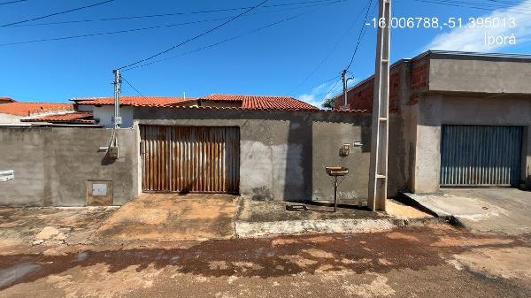 Casa, Setor Central em Montes Claros de Goiás, GO