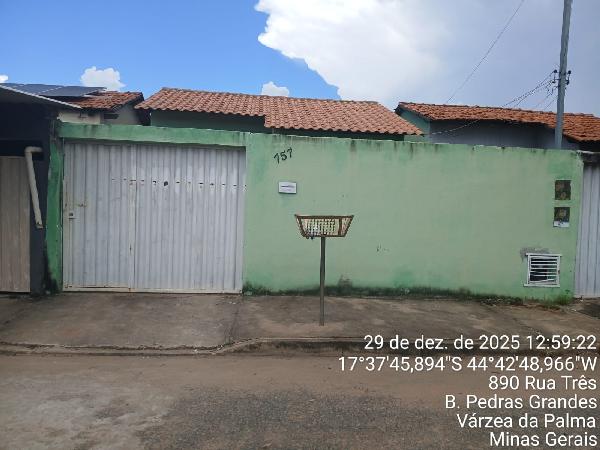 Casa, Bairro Pedras Grande em Várzea da Palma, MG