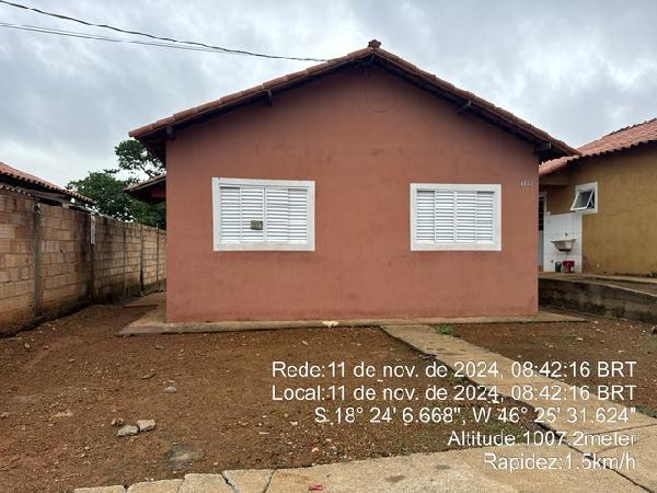Casa, Centro, Presidente Olegário, MG