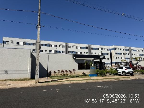 Apartamento, Loteamento Residencial Pequis, Uberlândia, MG