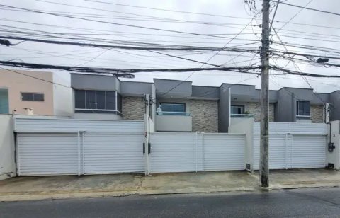 Casa em Ipitanga - Lauro de Freitas/BA