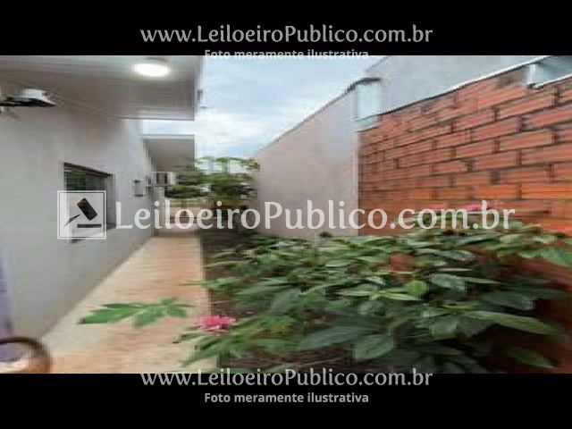 Casa em Medianeira, PR — foto 2 de 8