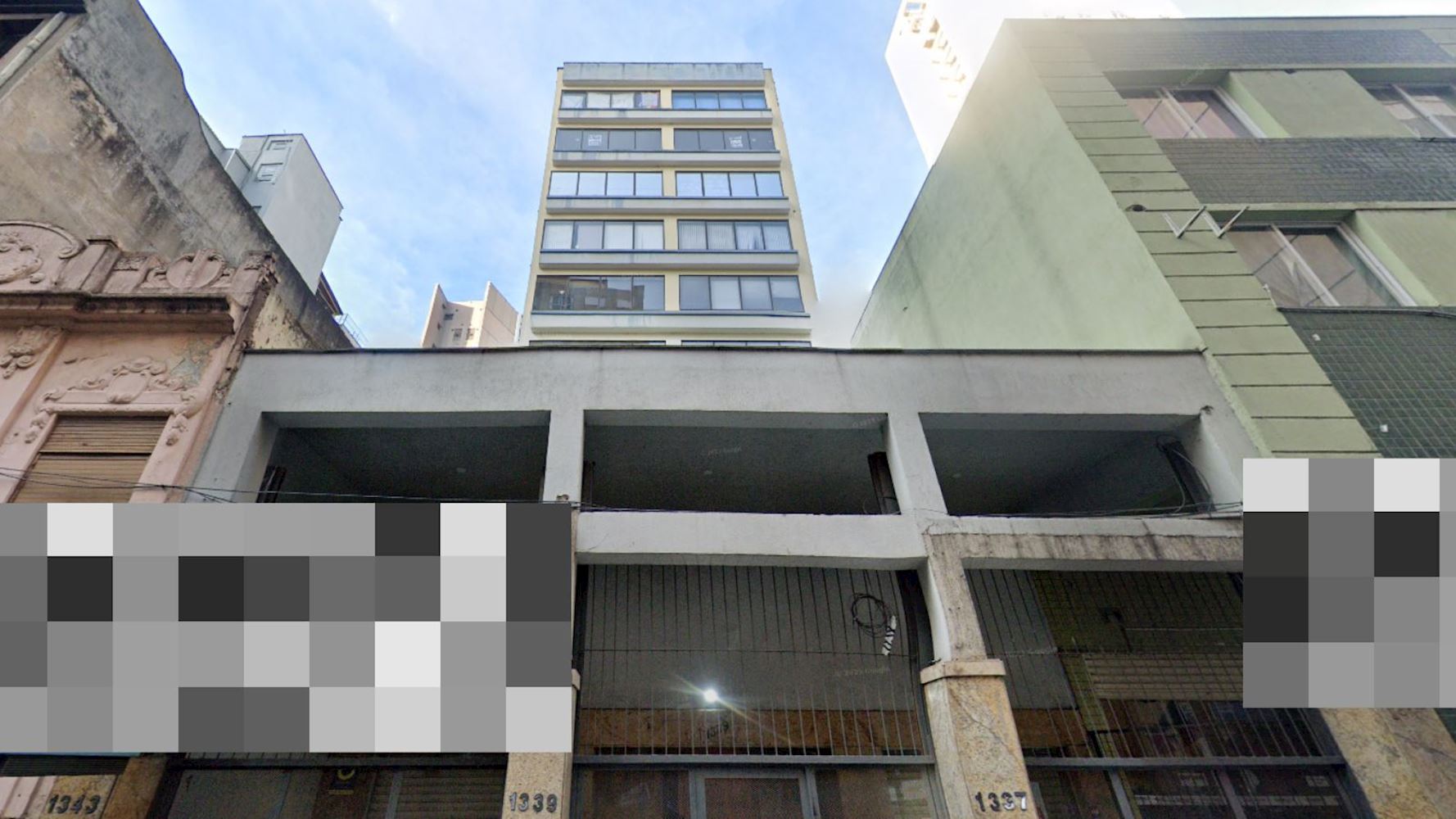 Sala Comercial no "Edifício Oxford Center" - Centro Histórico - Porto Alegre/RS