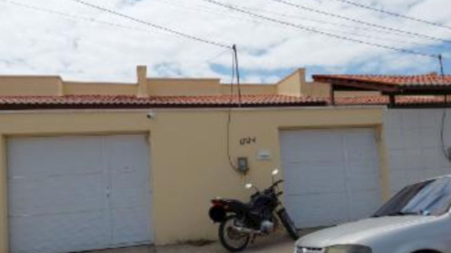 Casa no Bairro Nobre  II - Cascavel/CE