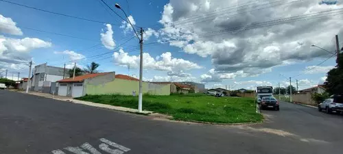 Lote desocupado no jardim nossa senhora aparecida, mineiros do tietê, sp