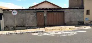 Casa no Conjunto Habitacional Gregório Licori, Quintana, SP