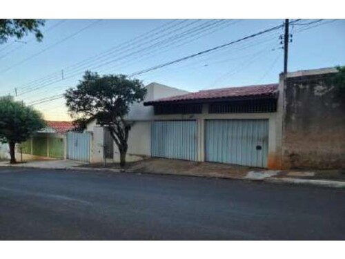 Casa, Conjunto Habitacional Mary Dota em Bauru, SP — foto 4 de 8