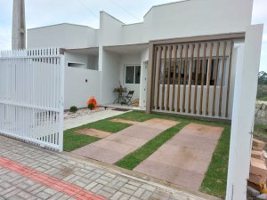 Casa, Residencial, 2 dormitório(s), 1 vaga(s) de garagem