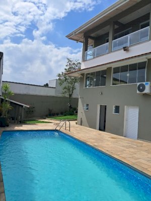 Casa Condomínio, Residencial, 5 dormitório(s), 2 vaga(s) de garagem