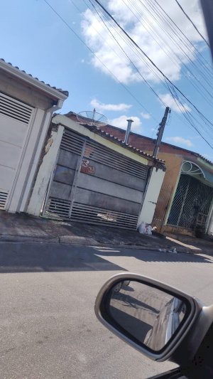 Casa, Residencial, 2 dormitório(s), 1 vaga(s) de garagem