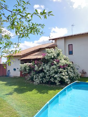 Casa, Residencial, 2 vaga(s) de garagem