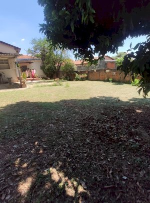 Casa, Comercial, 4 dormitório(s), 2 vaga(s) de garagem
