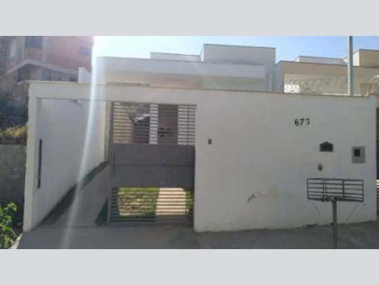 Casa - São Joaquim de Bicas - MG