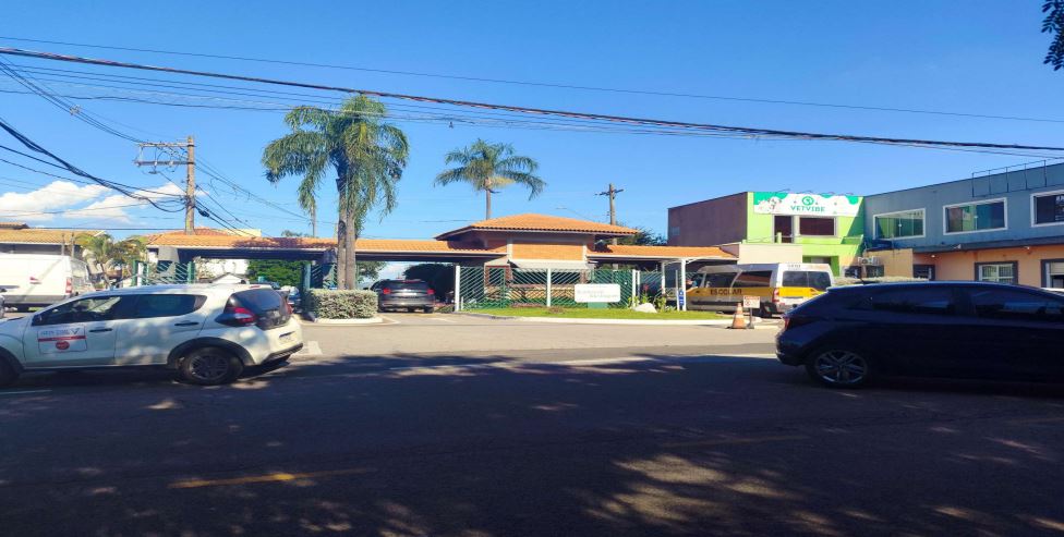 Valinhos – sp. bairro roncáglia. casa. áreas totais. área terr. 200,00m² e constr. 189,29m²