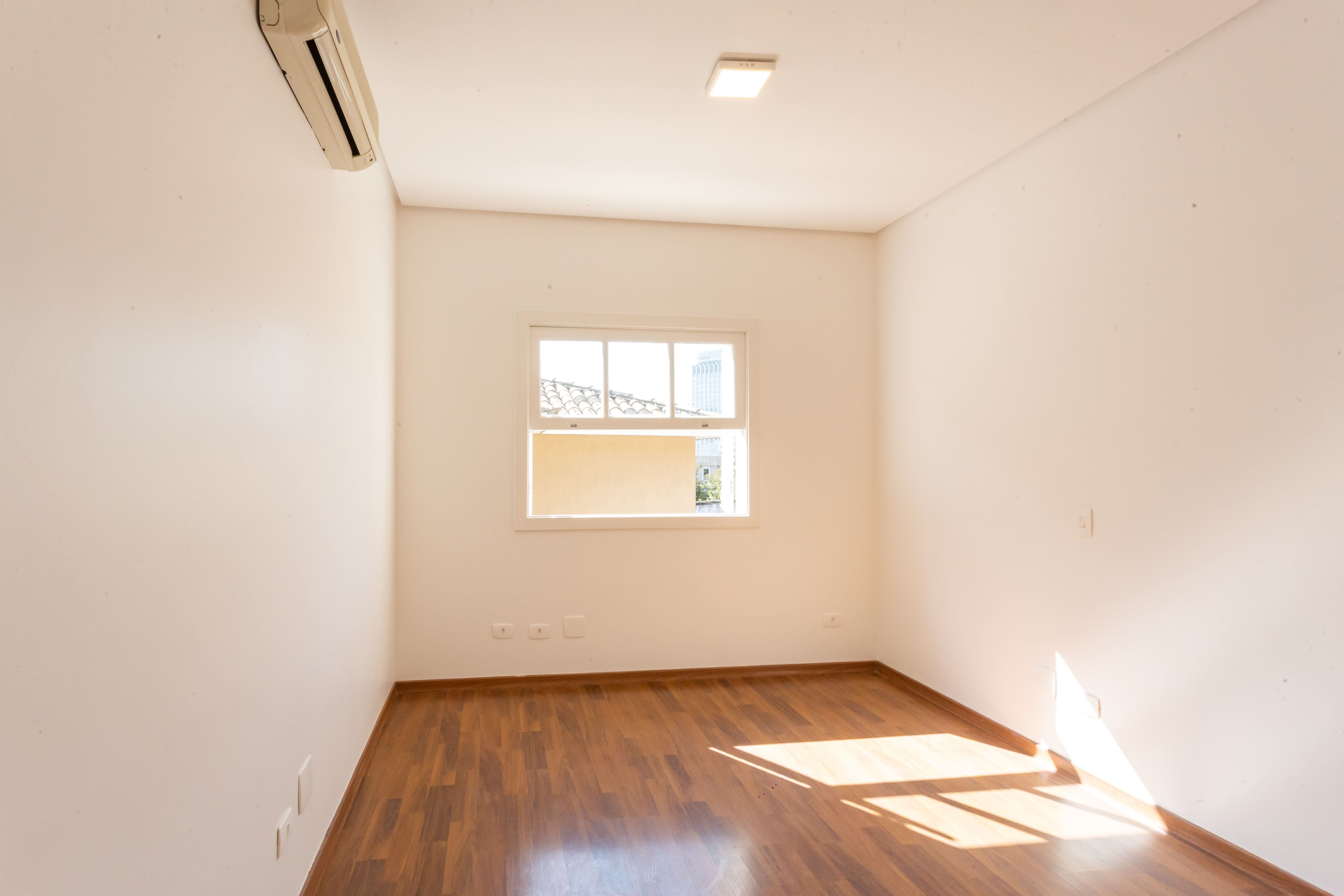Lote 1: casa alto padrão com 465m² em cond. fechado village rebello são paulo sp