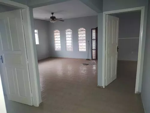 Casa em hossoi, pereira barreto, sp