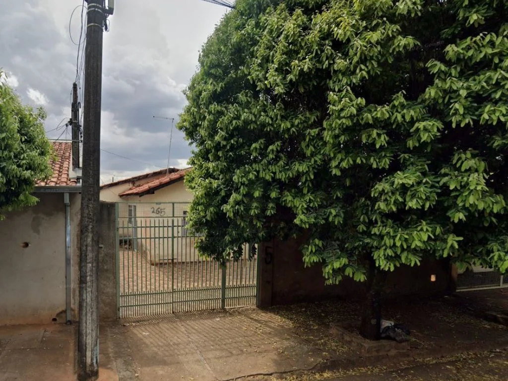 Casa 34 m² em terreno de 200 m² - conj. hab. francisco josé de oliveira ratto - lins - sp