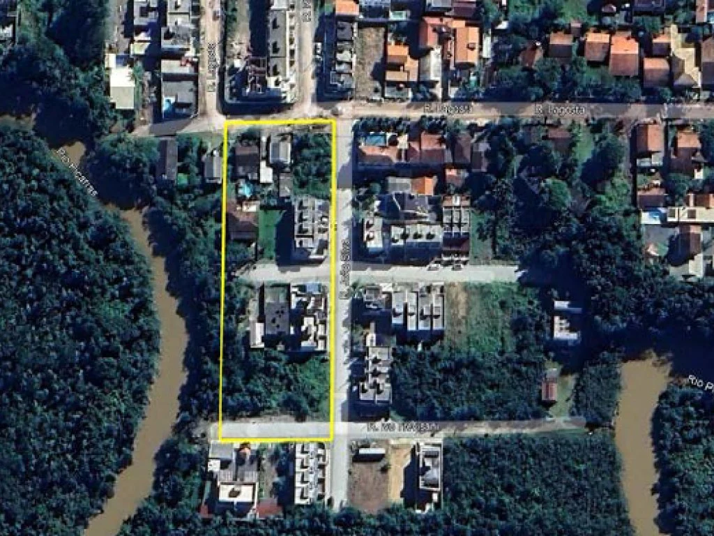 Casa, Jardim Araxá em Balneário Piçarras, SC
