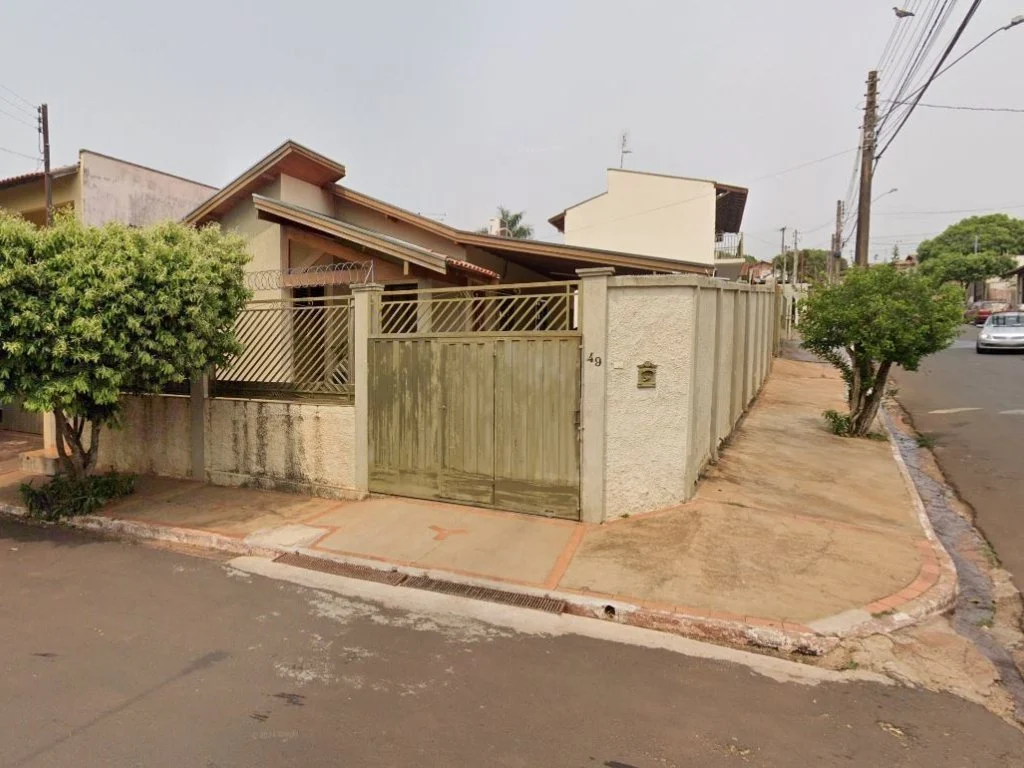 Casa, São José em Santa Cruz do Rio Pardo, SP