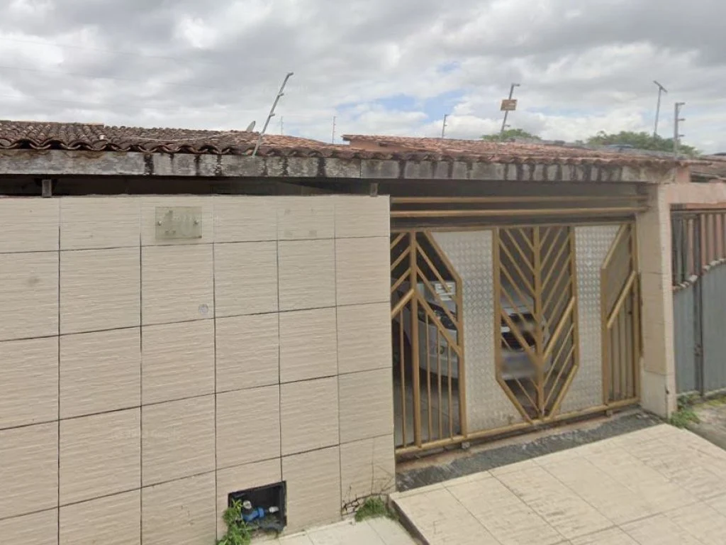 Casa, Tomba em Feira de Santana, BA
