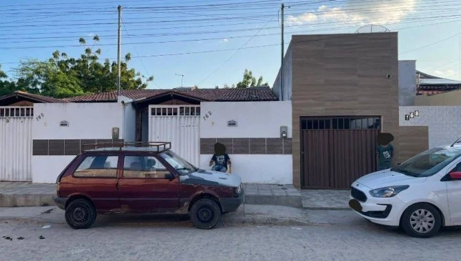 Casa, Monte Castelo em Patos, PB