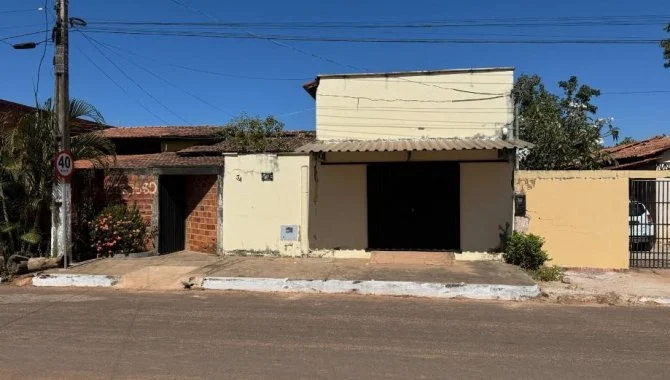 Casa, Centro em Campos Lindos, TO