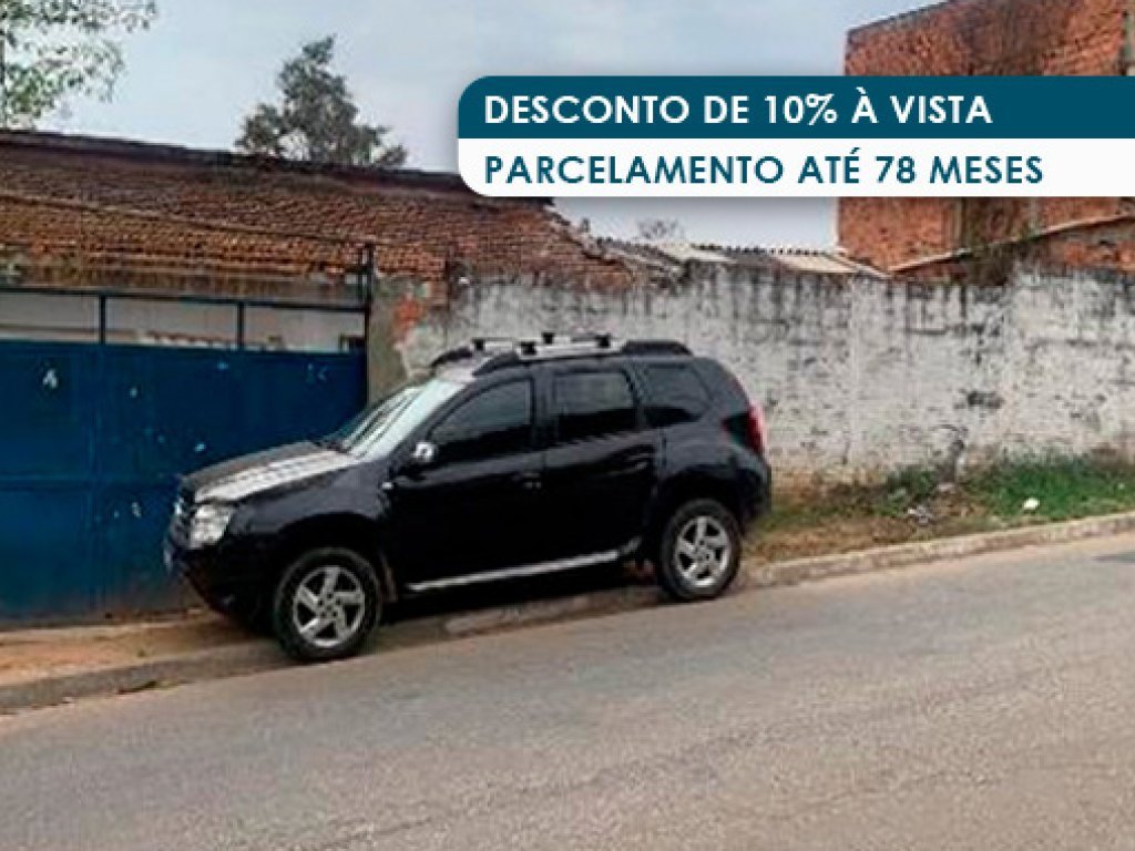 Casa, Terra Vermelha em Sorocaba, SP