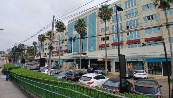 Sala, Lageadinho em Cotia, SP
