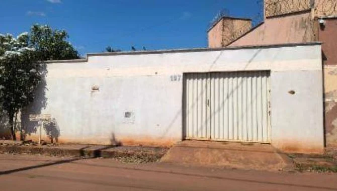 Casa, Lagoa Azul Ii em Ituiutaba, MG