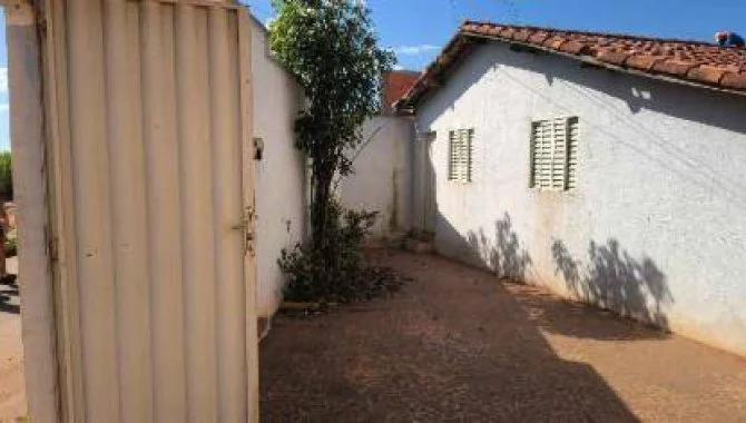 Casa, Lagoa Azul Ii em Ituiutaba, MG