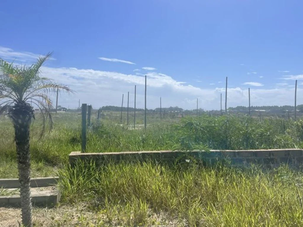 Avenida Santa Catarina em Balneário Arroio do Silva, SC