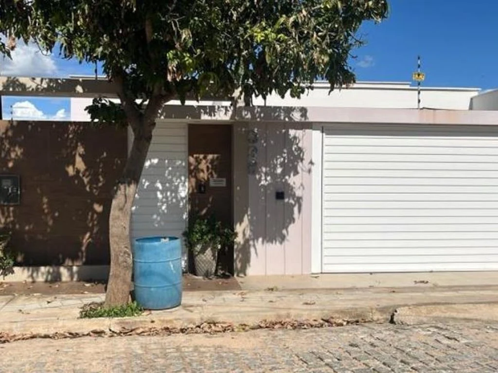 Casa, Elesbão Gonçalves em Catolé do Rocha, PB