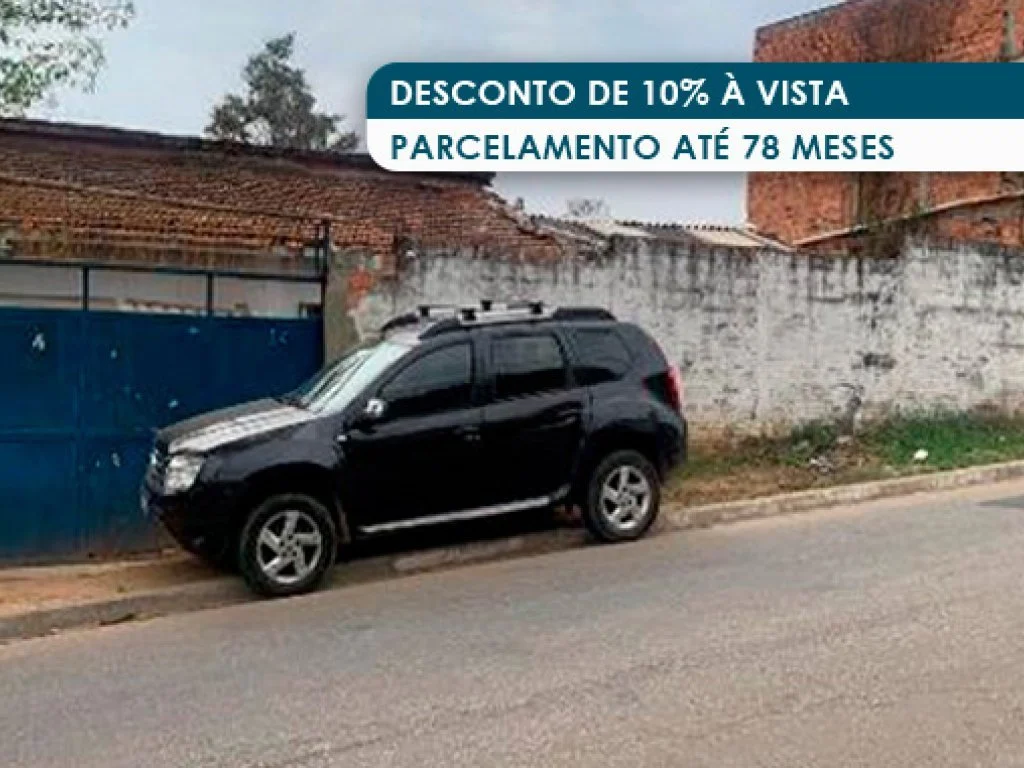 Casa, Terra Vermelha em Sorocaba, SP