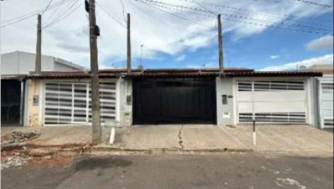 Casa, Vila Real em Marília, SP