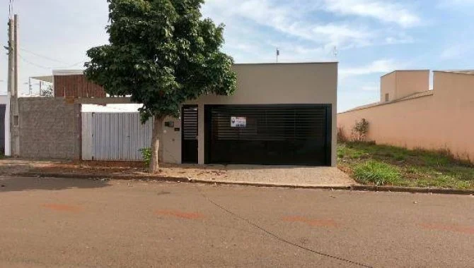 Casa, Água Branca em Piracicaba, SP