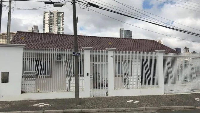 Casa, Ronda em Ponta Grossa, PR