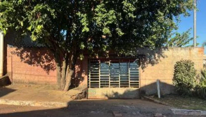 Casa, Loteamento Residencial Lago Azul em Crixás, GO