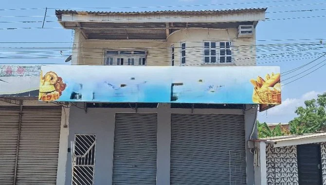 Loja, Jauari I em Itacoatiara, AM