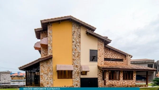 Casa em Terreno 1.761 m² (frente à praia) - Estância Balnearia Itanhaém - Itanhaém - SP